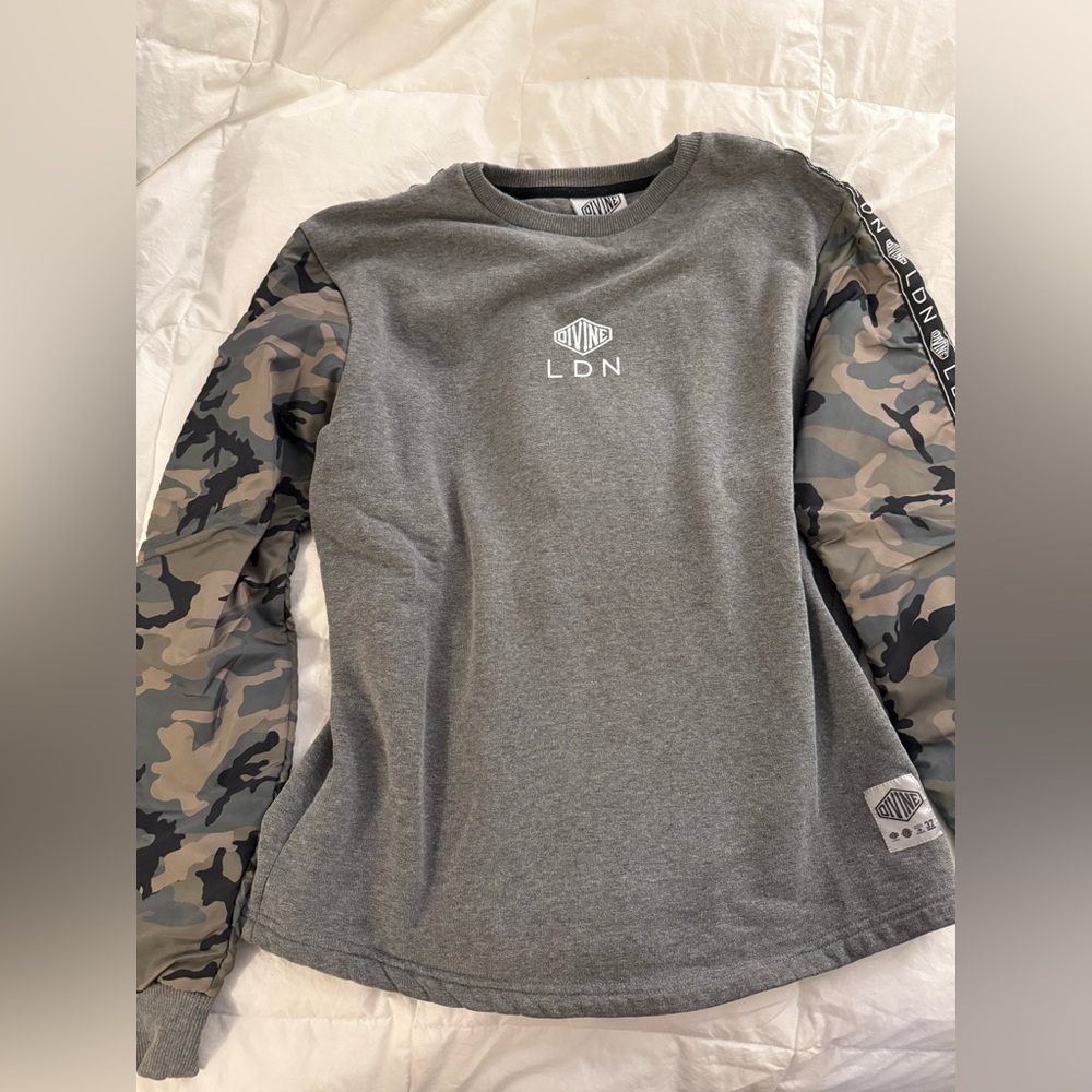 LDN grey/camo crew neck sweatshirt